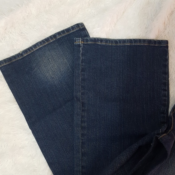 Michael Kors Jeans - Picture 5 of 9